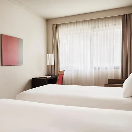 Novotel מלון